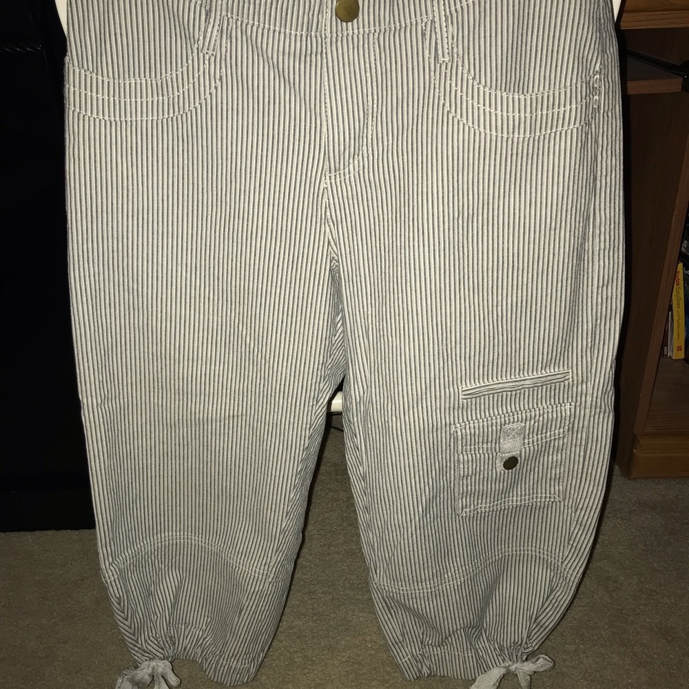 Lee Pinstriped capris